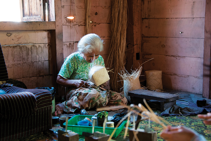 Kalimantan – The Plaited Craft